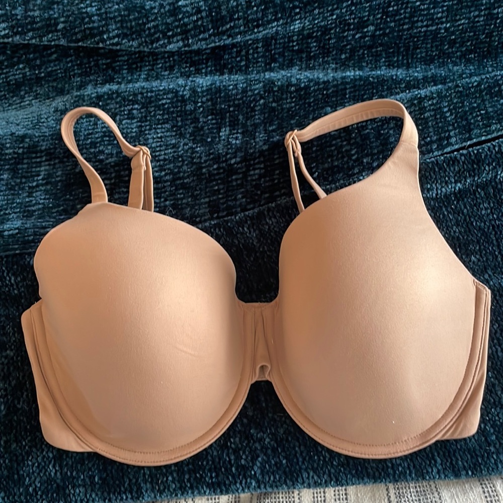 SKIMS fits everybody t shirt bra